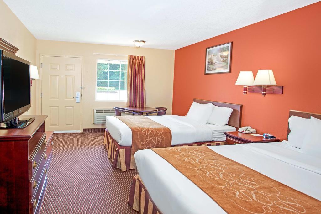 Days Inn By Wyndham Canton Ngoại thất bức ảnh